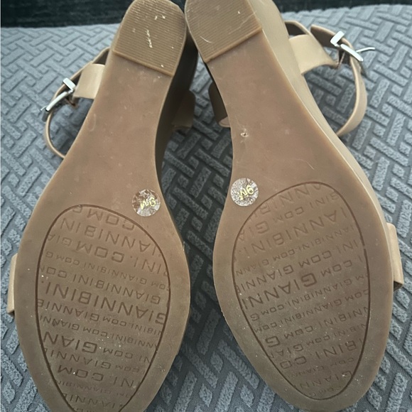 Gianni Bini Telmma Leather Platform Wedge Sandal, Size 9 - Picture 3 of 7